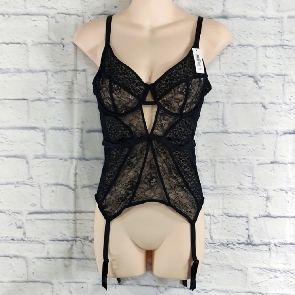🔵BOGO FREE🔵 NWT Bustier w Garters Adore Me Black Lace Sz 34D